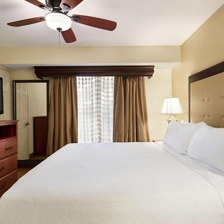โฮมวูดสวีท บายฮิลตัน ดัลลัส พาร์คเซ็นทรัล โฮเต็ล Hotel ภายนอก รูปภาพ