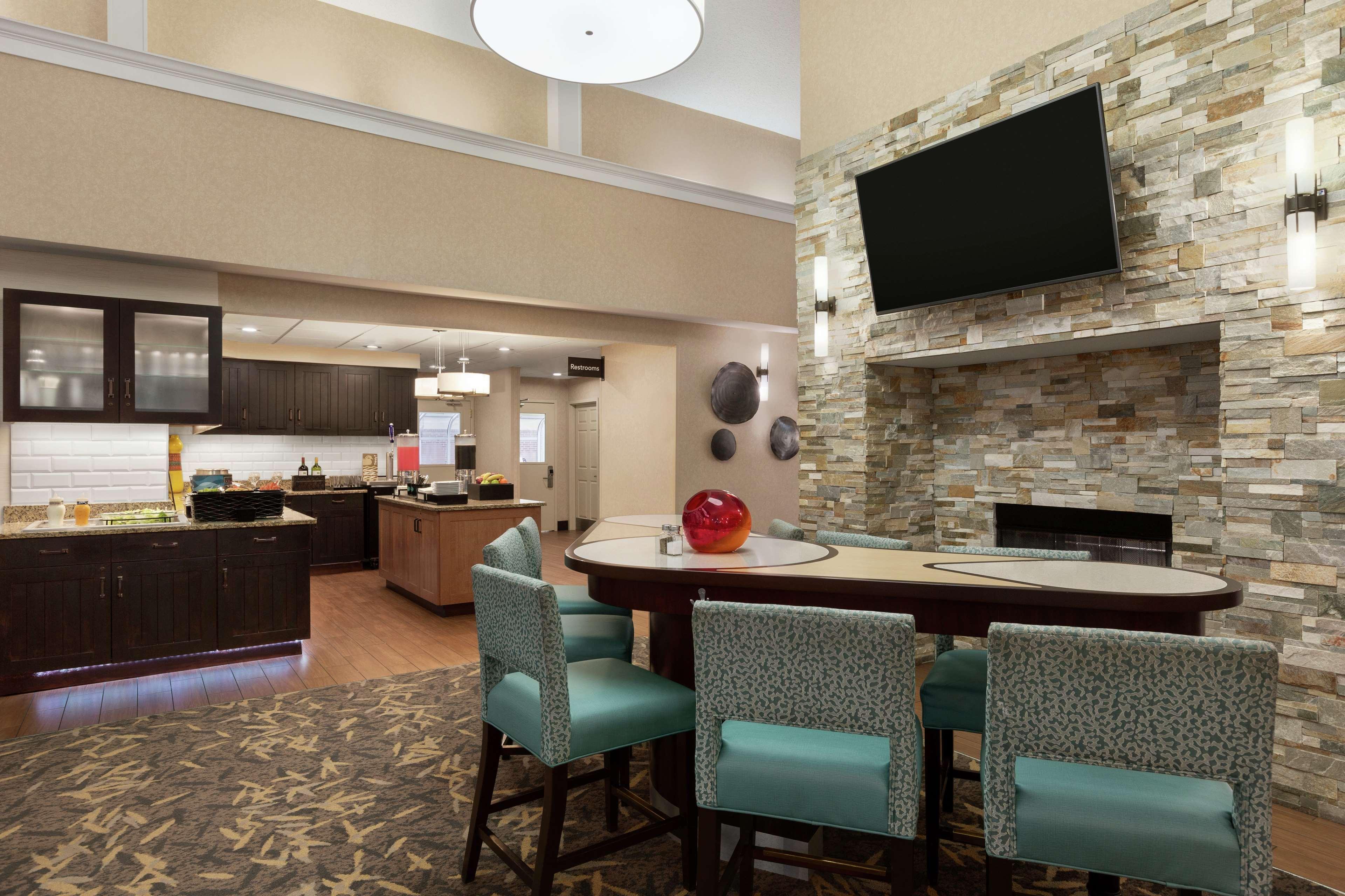 โฮมวูดสวีท บายฮิลตัน ดัลลัส พาร์คเซ็นทรัล โฮเต็ล Hotel ภายนอก รูปภาพ