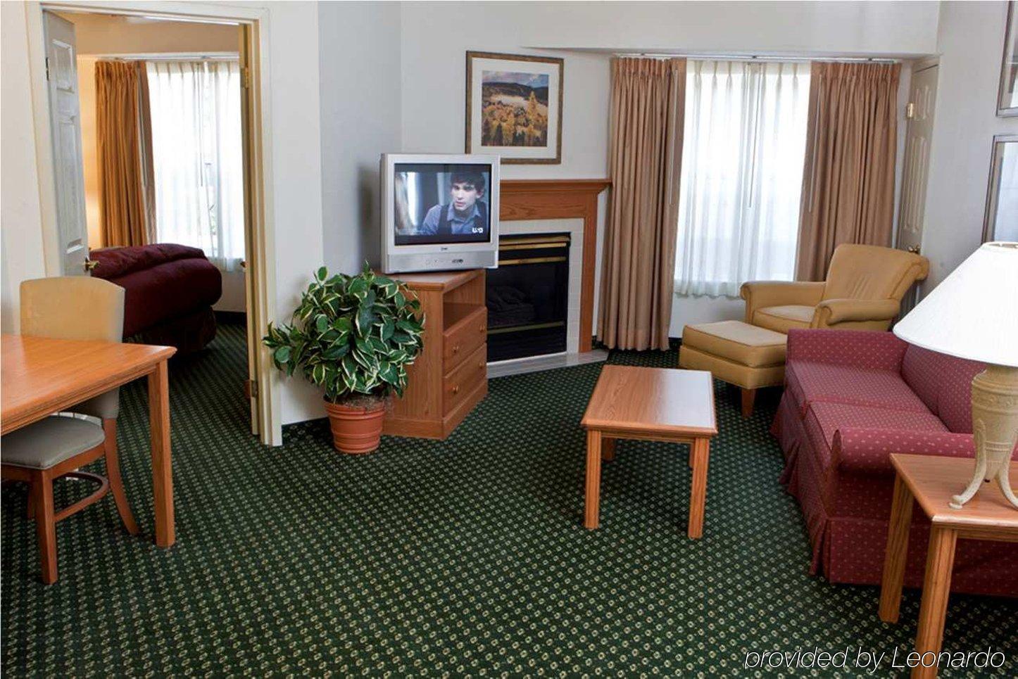 โฮมวูดสวีท บายฮิลตัน ดัลลัส พาร์คเซ็นทรัล โฮเต็ล Hotel ห้อง รูปภาพ
